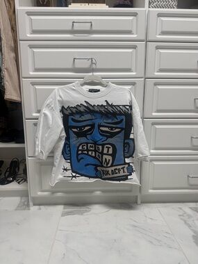 Emotions- White Teen Short-Sleeve Graphic Tee with Blue Face Illustration